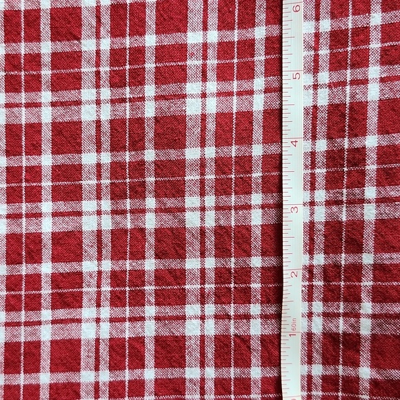 3.75 Yards Red and White Plaid Cotton Fabric For Quilting Or Apparel - Picture 2 of 2